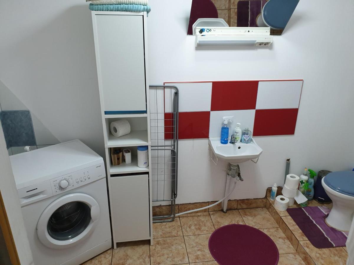 Green House جورجيني المظهر الخارجي الصورة